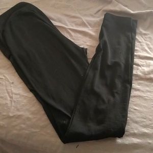 Black leggings